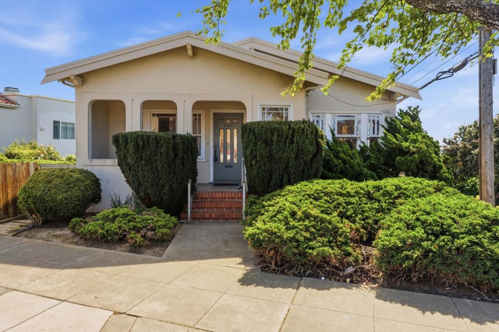 600 Spruce Avenue