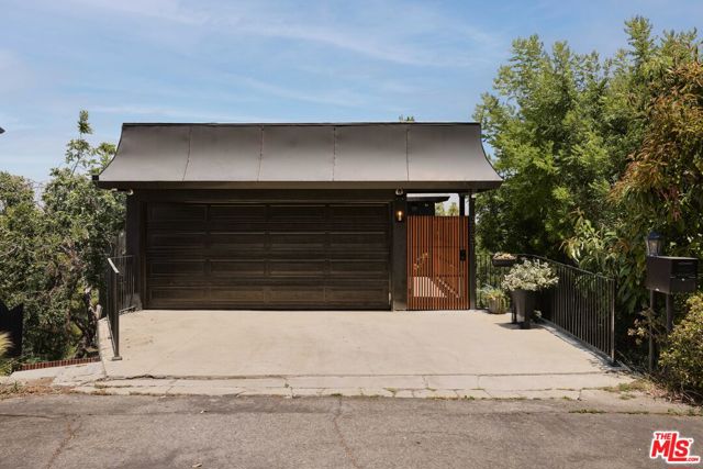 3731 Blue Canyon Drive photo 23