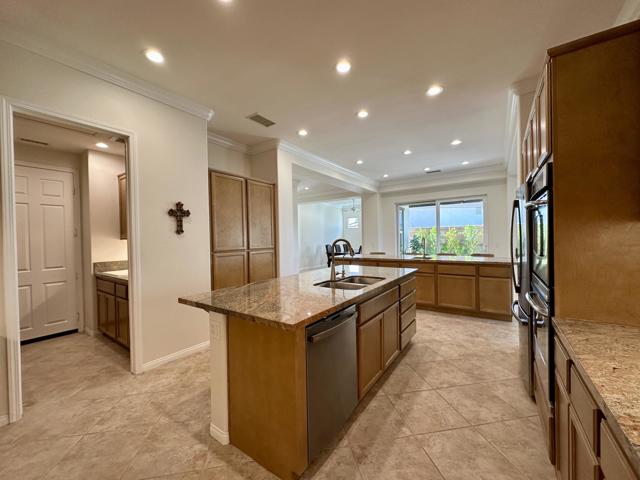 81800 Eagle Claw Drive, La Quinta CA: https://media.crmls.org/mediaz/3a36086d-a2ed-4cd5-b694-70ed97c99018.jpg