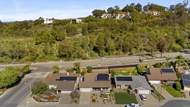 Detail Gallery Image 38 of 49 For 11458 via Promesa, San Diego,  CA 92124 - 4 Beds | 2/1 Baths