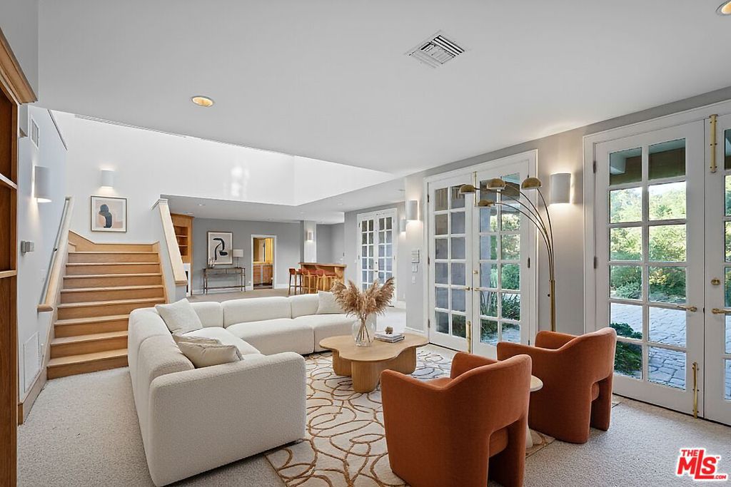 MLS #25602713 image #33