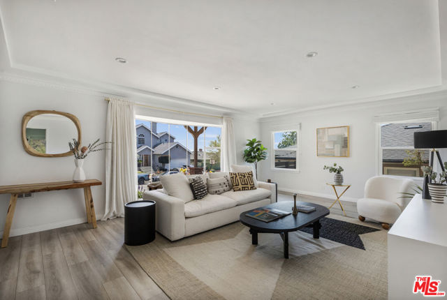 1142 Arbor Dell Road, Los Angeles CA: https://media.crmls.org/mediaz/3a36c7a2-4ede-47e2-88e6-50f77c41dca8.jpg