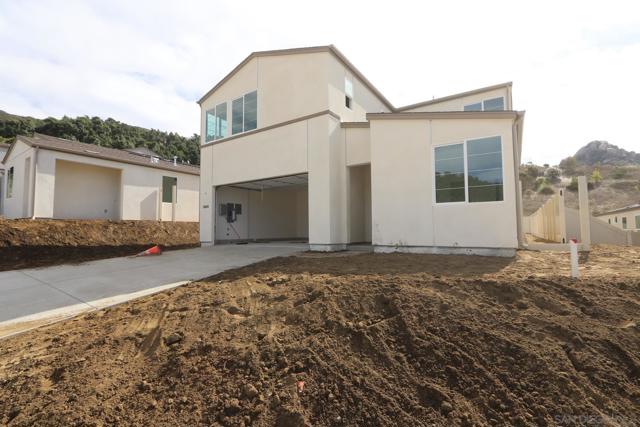 35223 Bergamot Cove Lot 218, Fallbrook CA: https://media.crmls.org/mediaz/3a36d301-c0f6-4120-ad28-5f256e89627a.jpg