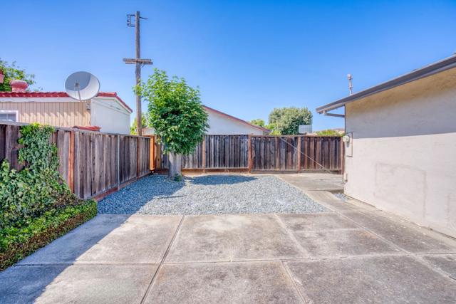 5381 Carryback Avenue, San Jose CA: https://media.crmls.org/mediaz/3a378112-bdb1-44e2-927d-83fd3e79ec0b.jpg