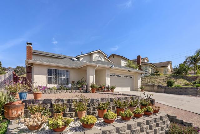 Detail Gallery Image 2 of 41 For 117 Shady Oak Road, San Diego,  CA 92114 - 4 Beds | 3 Baths