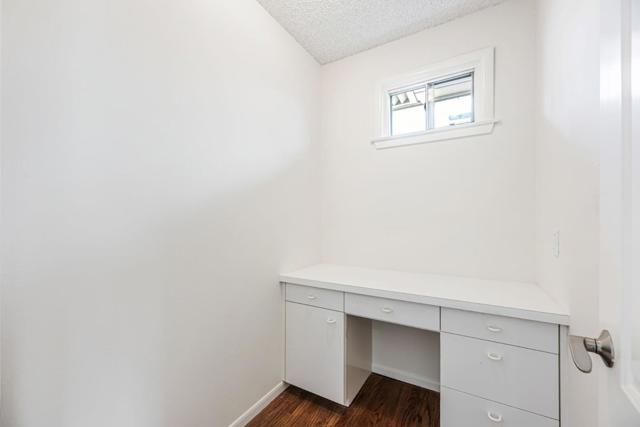417 36th Avenue, San Mateo CA: https://media.crmls.org/mediaz/3a389ea7-078a-4fbb-9bc1-2eca05d523ee.jpg