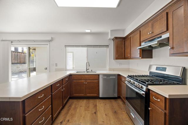 Detail Gallery Image 2 of 25 For 8595 Hollister St, Ventura,  CA 93004 - 4 Beds | 2 Baths