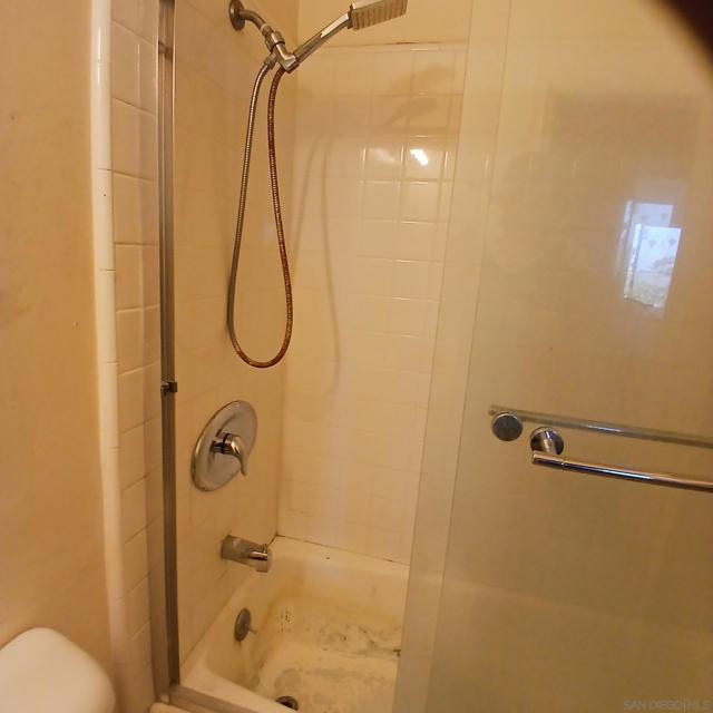 1641 Sunset Cliffs Blvd, San Diego CA: https://media.crmls.org/mediaz/3a3a53c7-279e-40a5-81fd-f5f4ca27e5e4.jpg