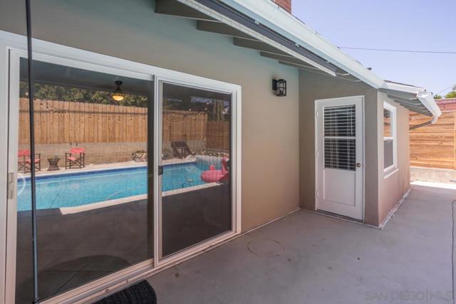1187 Tangerine St, El Cajon CA: https://media.crmls.org/mediaz/3a3c86e0-623c-4c64-a86e-5789ca9ef7d1.jpg