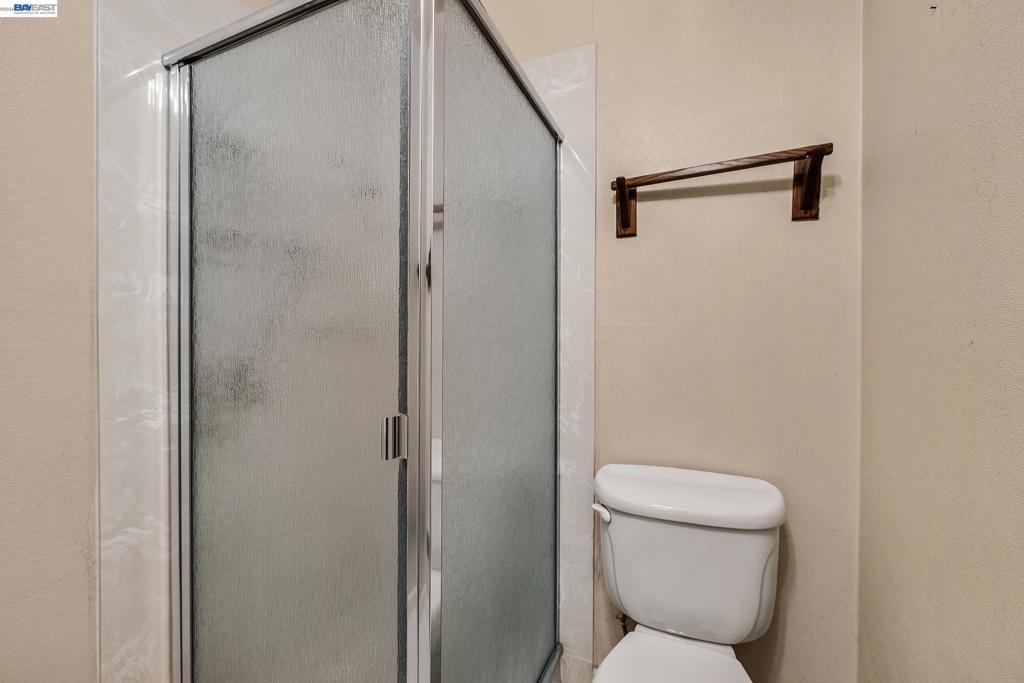 https://media.crmls.org/mediaz/3a3e9408-ab6f-4139-85d0-f3c350a53767.jpg?preset=X-Large