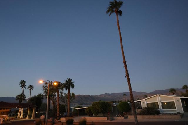 39880 Palm Greens Parkway, Palm Desert CA: https://media.crmls.org/mediaz/3a3f2d68-1b0a-44b7-87ee-539cf0d76341.jpg