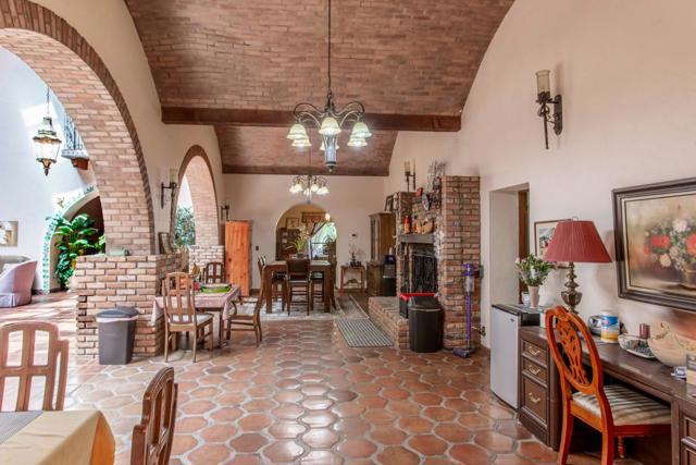 125 Springfield Road, Moss Landing CA: https://media.crmls.org/mediaz/3a3f5507-fadc-4924-9087-b1260ca1d40e.jpg