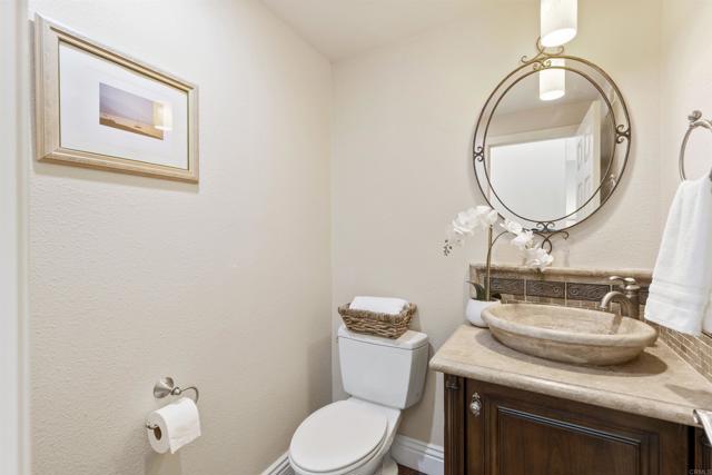 Detail Gallery Image 22 of 29 For 10949 Spicewood Ct, San Diego,  CA 92130 - 5 Beds | 4/1 Baths