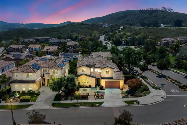 7152 Sitio Corazon, Carlsbad CA: https://media.crmls.org/mediaz/3a3fbbe8-a346-4609-bec4-ca96fc95ad70.jpg