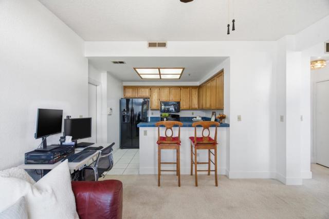 25495 Southwick Drive, Hayward CA: https://media.crmls.org/mediaz/3a41706d-e5af-49c1-a2b4-7da72634f29a.jpg