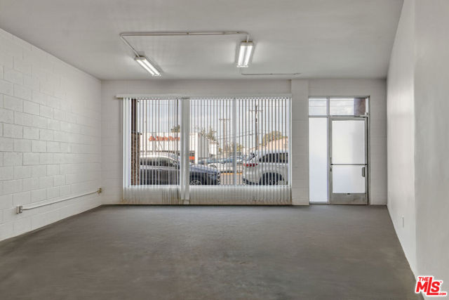 Image 14 of 19 For 21512 Norwalk Boulevard