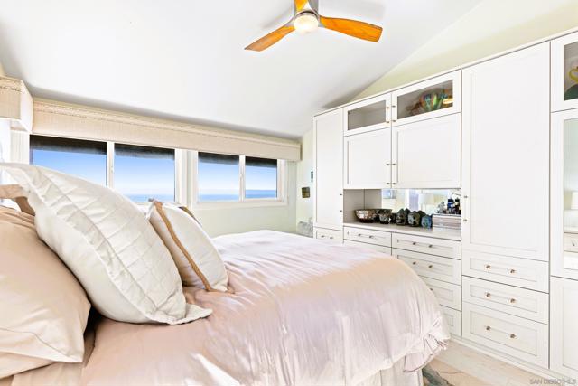 194 Neptune Ave, Encinitas CA: https://media.crmls.org/mediaz/3a41be24-e5bb-4646-a65a-667d89d3b9d2.jpg