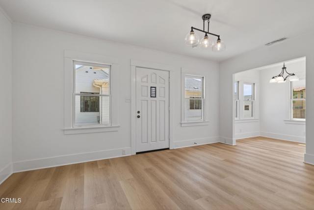 181 197 Klamath Street, Ventura CA: https://media.crmls.org/mediaz/3a41eb75-8527-4153-bafc-66069dd2f625.jpg