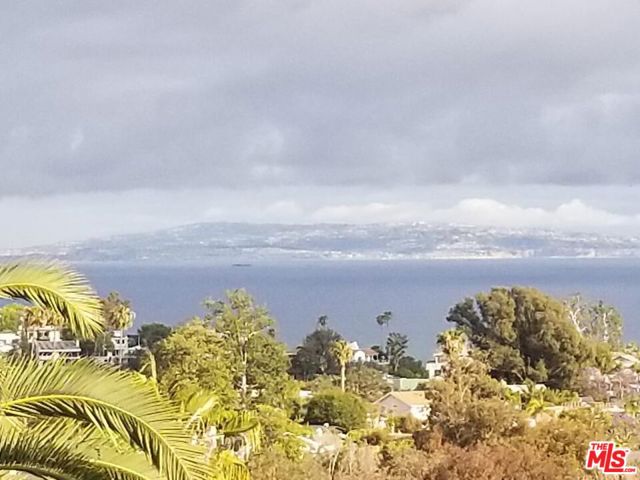 Drew Fenton | 16650 Linda Terrace Pacific Palisades CA | MLS: 7520295 Drew Fenton | 16650 Linda Terrace Pacific Palisades CA | MLS: 7520295