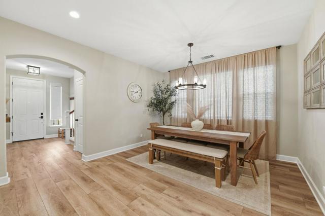 17725 Calle Mazatan, Morgan Hill CA: https://media.crmls.org/mediaz/3a4343b1-f664-4c8e-9170-77d2027516ca.jpg