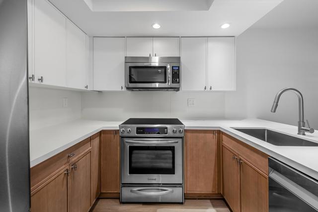 500 E Amado Road #212, Palm Springs, CA 92262
