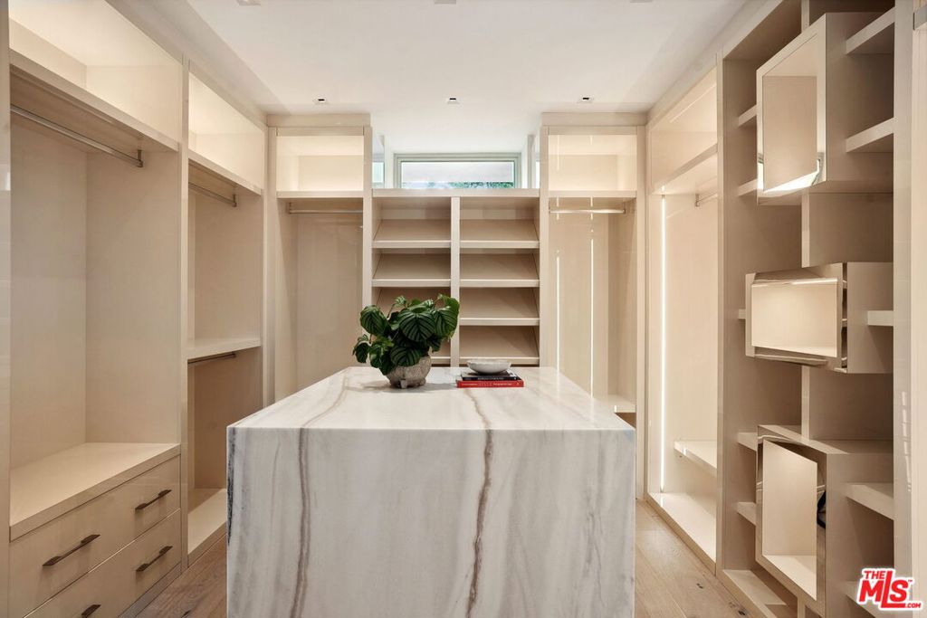 MLS #25488287 img 35