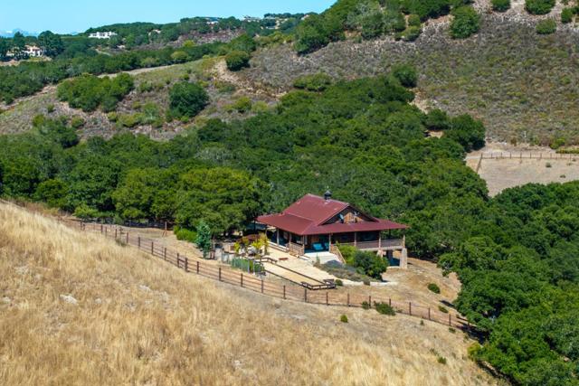 10265 Calle De Robles, Carmel Valley CA: https://media.crmls.org/mediaz/3a452fdc-f0a5-4ae9-ba75-f4f84515683c.jpg