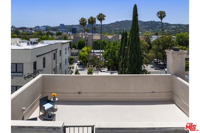 10630 Moorpark Street, North Hollywood CA: https://media.crmls.org/mediaz/3a454bc2-287c-4800-9e66-fb5b4c730c5d.jpg