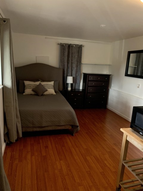 4515 Ewing Rd, Castro Valley CA: https://media.crmls.org/mediaz/3a455cb4-3dd3-4eff-953a-e85beffe0df9.jpg