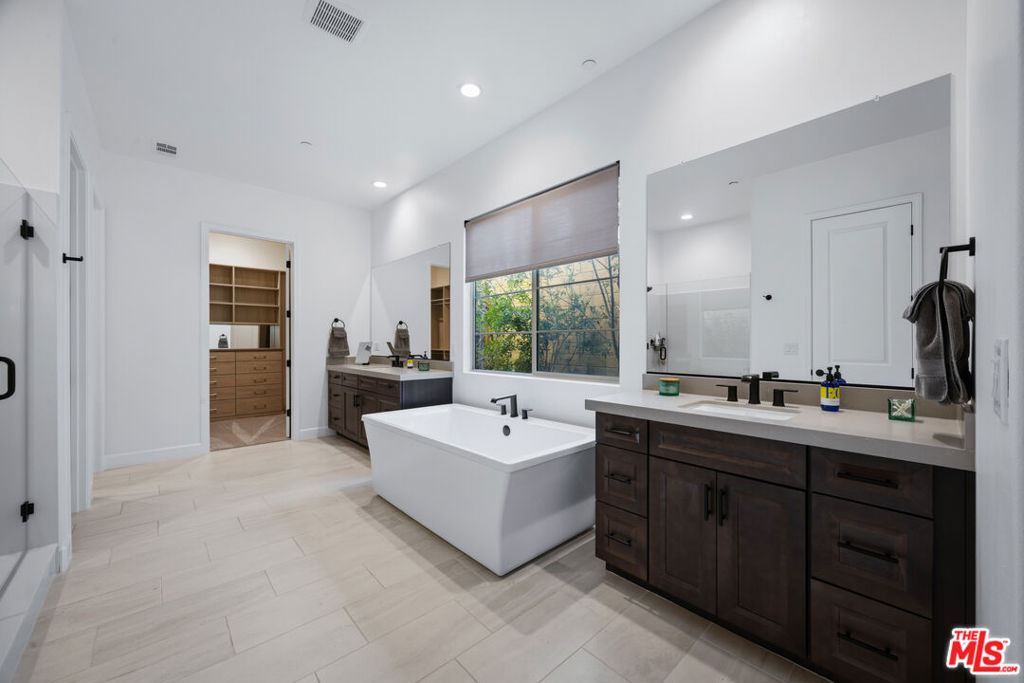 MLS #26855413 image #23