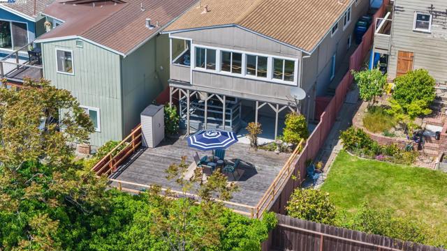 812 Washington Ave, Albany CA: https://media.crmls.org/mediaz/3a467bb7-a495-402e-980b-53962c2f4cdc.jpg