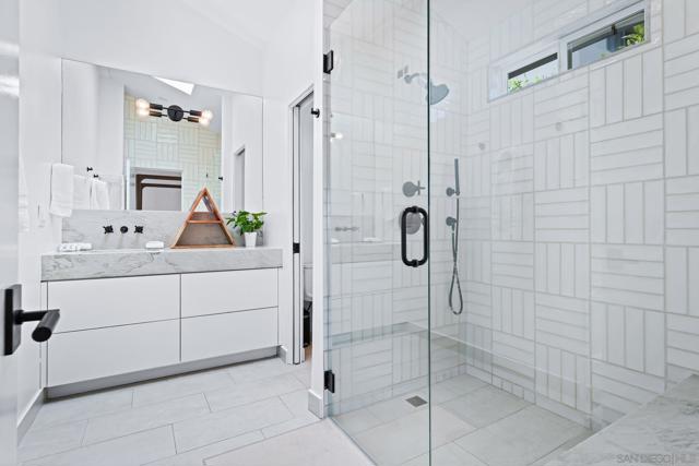 5745 Soledad Mountain Road, La Jolla CA: https://media.crmls.org/mediaz/3a470224-6b80-451d-8ddb-f3a0c0a03a8e.jpg