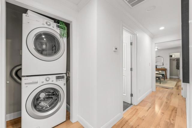 710 5th Ave, Redwood City CA: https://media.crmls.org/mediaz/3a47652e-a160-471c-aaf3-0407adb0ef38.jpg