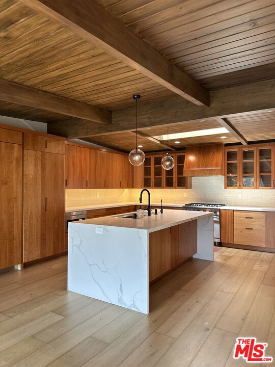 7460 Woodrow Wilson Drive, Los Angeles CA: https://media.crmls.org/mediaz/3a47a92f-6a10-41d3-83e4-d4adcb2e839c.jpg