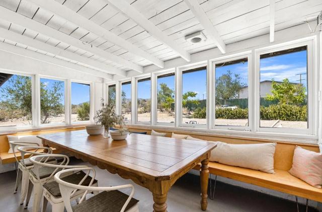 7657 N Star Avenue, 29 Palms CA: https://media.crmls.org/mediaz/3a481665-f440-45ad-bafd-8d9880fd5d8b.jpg