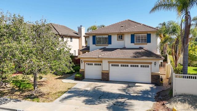641 Serrano Ln, Chula Vista CA: https://media.crmls.org/mediaz/3a4886f0-9d57-4854-93c3-7af81de88c4b.jpg