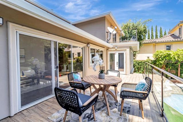3119 Oak Knoll Drive, Redwood City CA: https://media.crmls.org/mediaz/3a49bddb-4326-4365-bbcb-60a9bca343af.jpg