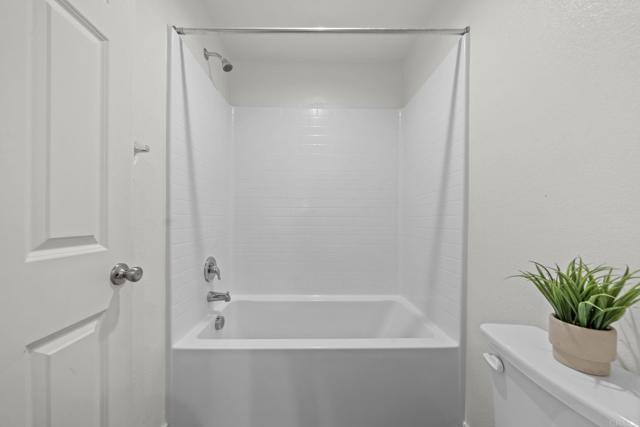 Image 40 of 59 For 28339 Levi Way
