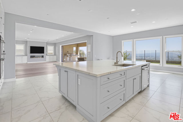 20326 W Liverpool Way, Porter Ranch CA: https://media.crmls.org/mediaz/3a4a08c7-1790-451b-8df0-eed482b242c7.jpg
