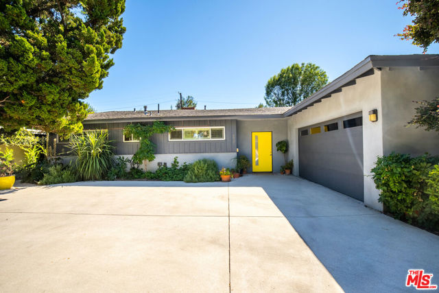 5937 Hillview Park Avenue photo 1