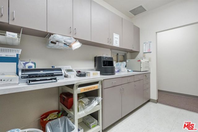 Image 32 of 35 For 1771 Northcrest Drive