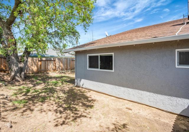 5801 Hazel Avenue, Orangevale CA: https://media.crmls.org/mediaz/3a4bfb13-2cda-4cf1-95ad-ea6d8fff7fe2.jpg