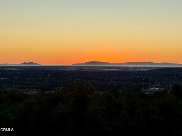 6860 Worth Way, Camarillo CA: https://media.crmls.org/mediaz/3a4d7d5c-7563-49cc-aecd-16d5202336ae.jpg