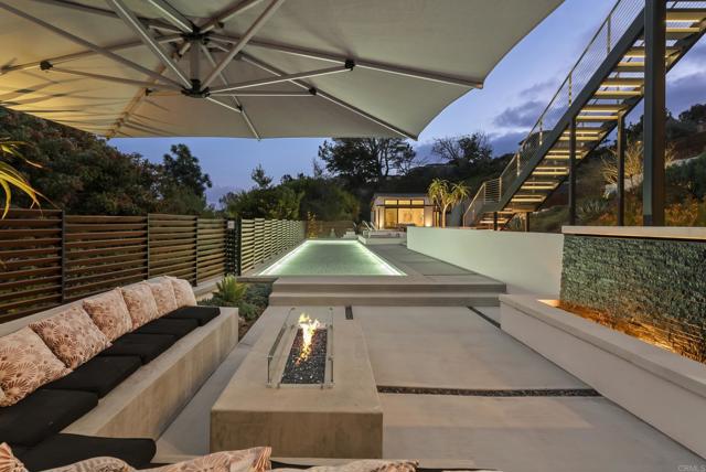 Detail Gallery Image 21 of 22 For 318 S Nardo, Solana Beach,  CA 92075 - 7 Beds | 7/1 Baths