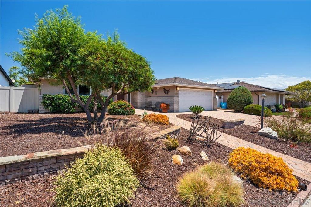 12578 Lomica Dr - photo 2