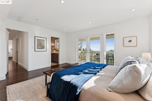 5958 Colton Blvd., Oakland CA: https://media.crmls.org/mediaz/3a4ea36d-0833-4690-8c86-b155a6540fe0.jpg