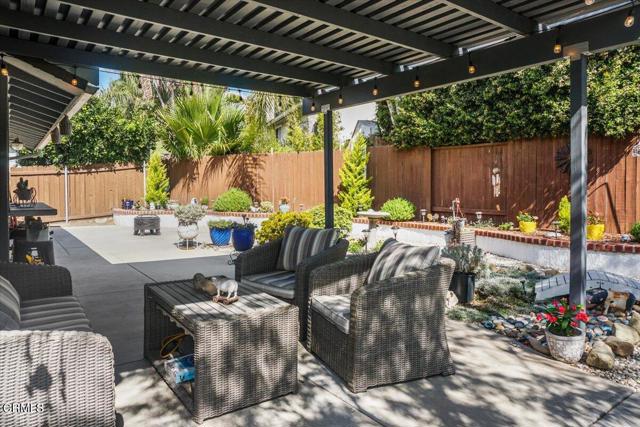 Detail Gallery Image 32 of 44 For 472 Madreselva Ct, Camarillo,  CA 93012 - 4 Beds | 2 Baths