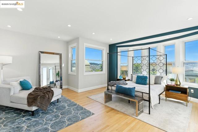 280 Monterey Blvd., San Francisco CA: https://media.crmls.org/mediaz/3a502535-3b0a-479f-9d67-9bc5e89c25b6.jpg