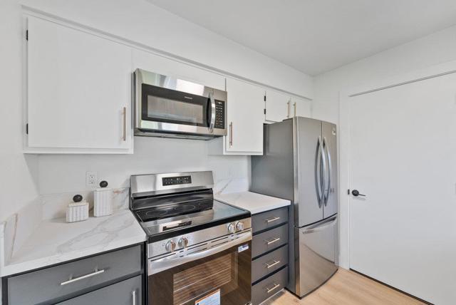 751 7th Avenue, Santa Cruz CA: https://media.crmls.org/mediaz/3a5095cc-9859-4892-8021-b9819e0f07fc.jpg