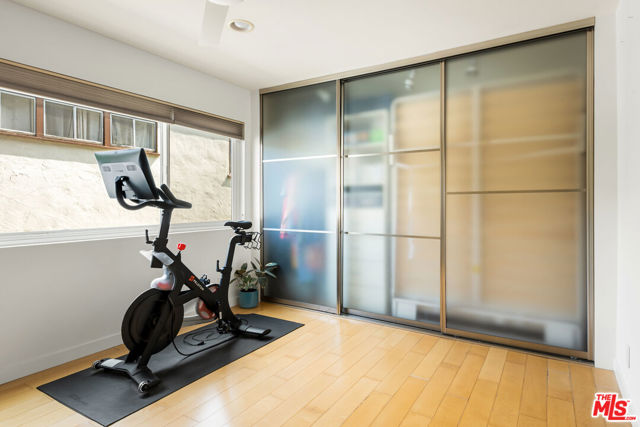 2408 34th Street, Santa Monica CA: https://media.crmls.org/mediaz/3a510649-a42e-44b9-af2c-23f678181d02.jpg